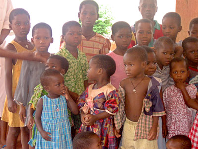 les enfants de l'orphelinat